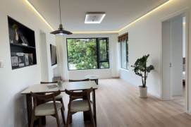 3BR Apartment near Century Park