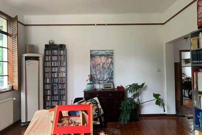 3BR Lane House near Zhongshan Park with Terrace