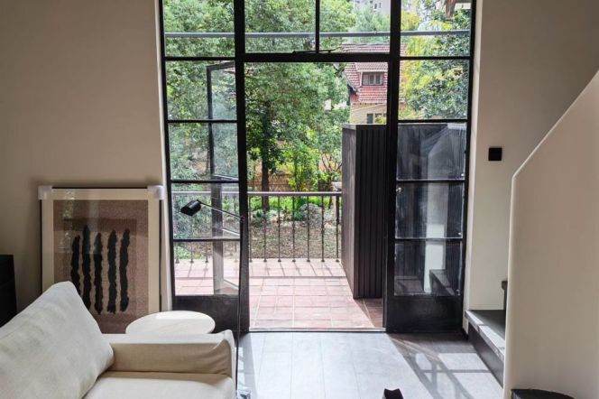 Spacious 2BR Lane House in Old Xuhui (L10/L11)