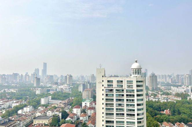 High-Floor Spacious 3BR Apartment at Mingyuan Century City with Outstanding View (L1/L10/L12)