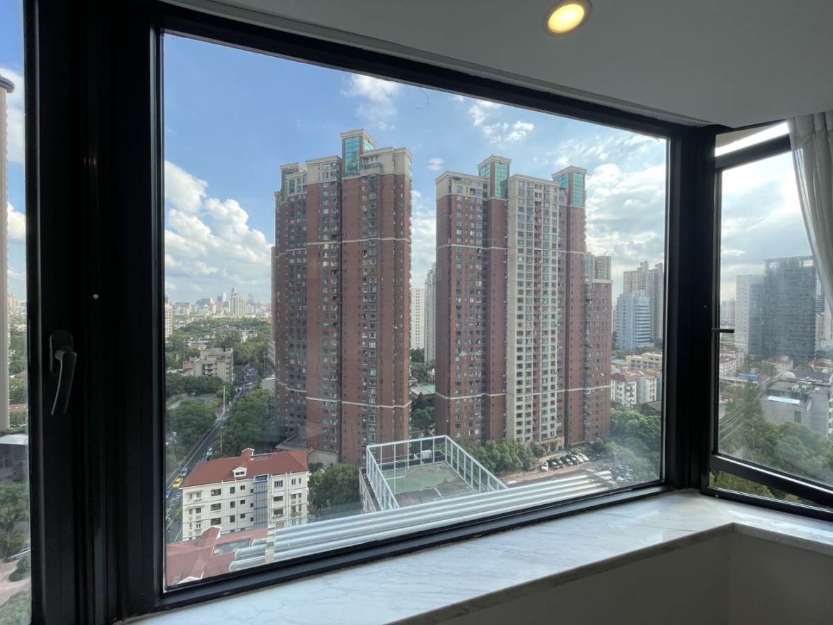Housing image — Living Room