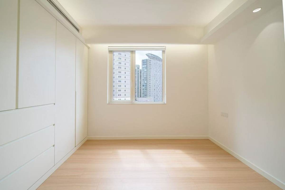 Housing image — Bedroom