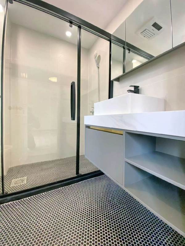 Housing image — Bathroom
