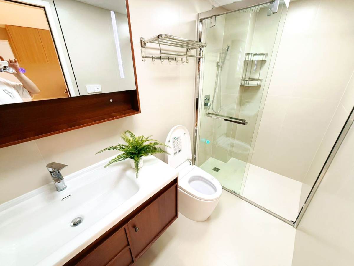 Housing image — Bathroom