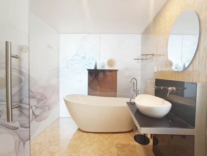 Housing image — Bathroom