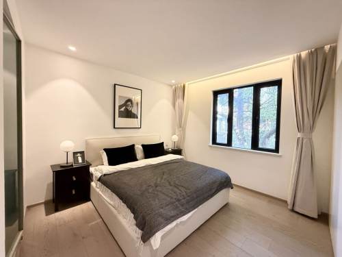 Housing image — Bedroom