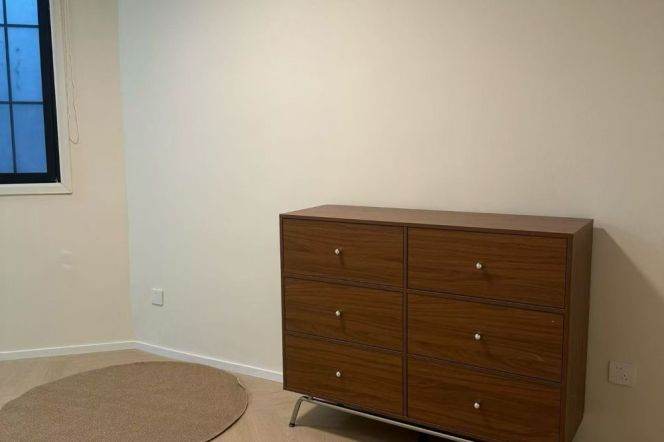 High-Ceiling 3BR Apartment near South Shaanxi Rd Metro with Green View (L1/L10/L12/L13)