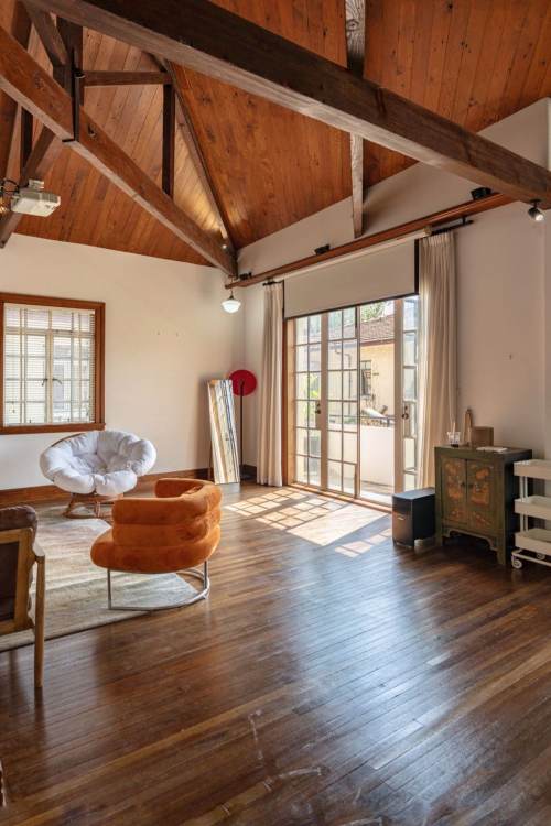 Housing image — Living Room