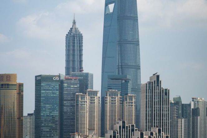 High-Floor 3BR Apartment in Laoximen (L8/L10/L14)