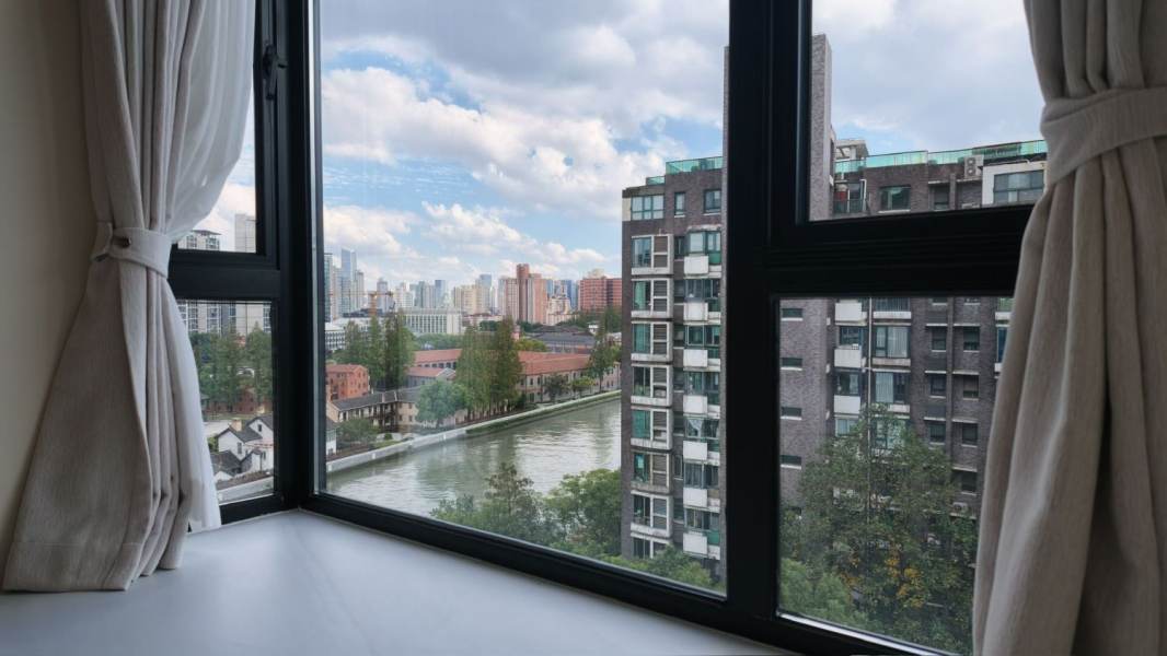 Housing image — View