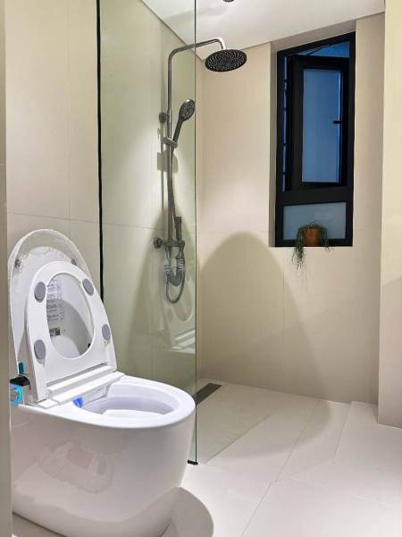 Housing image — Bathroom