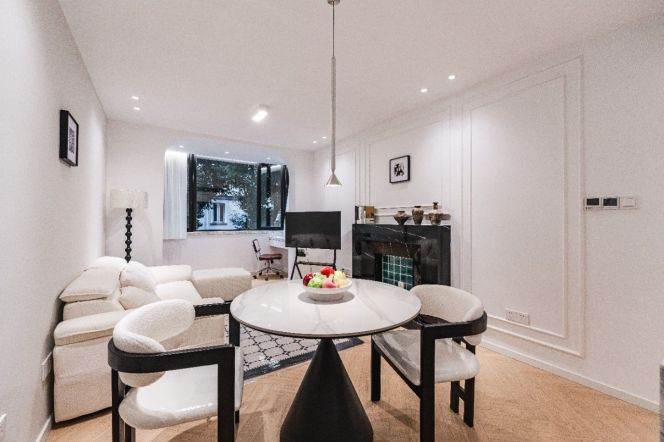 2BR Lane House in Old Xuhui (L2/L7/L14)