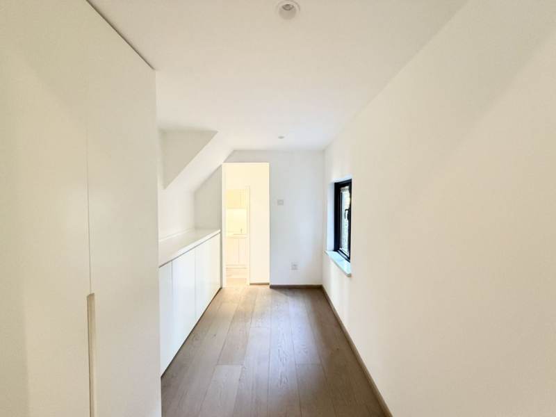 Housing image — Study