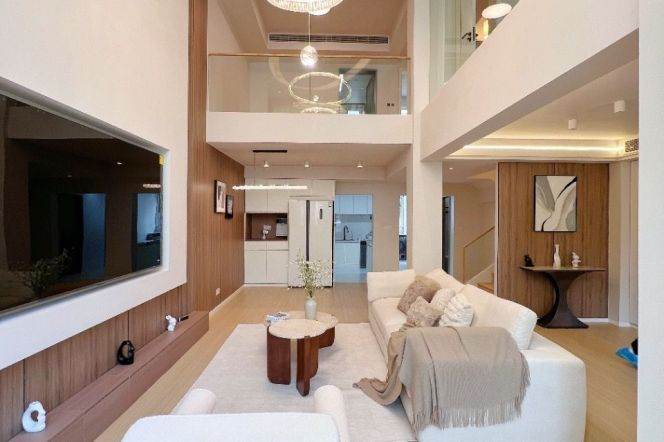 4BR Villa in Hongqiao CBD with Terrace