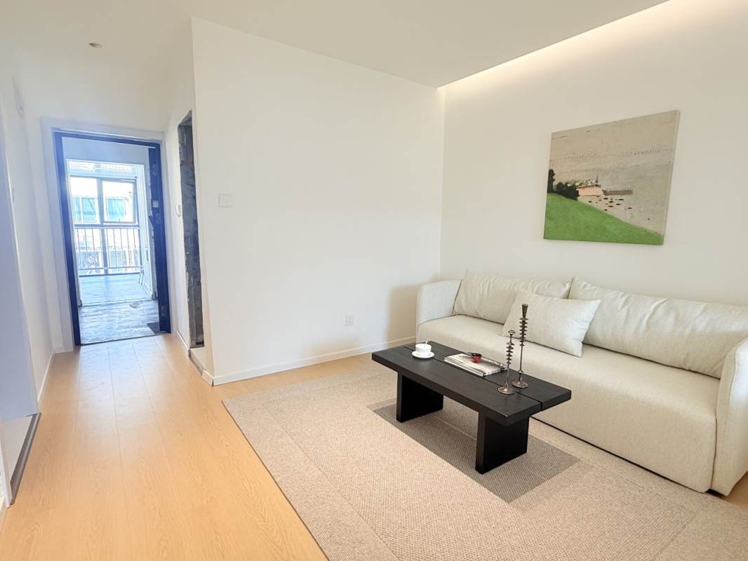 Housing image — Living Room