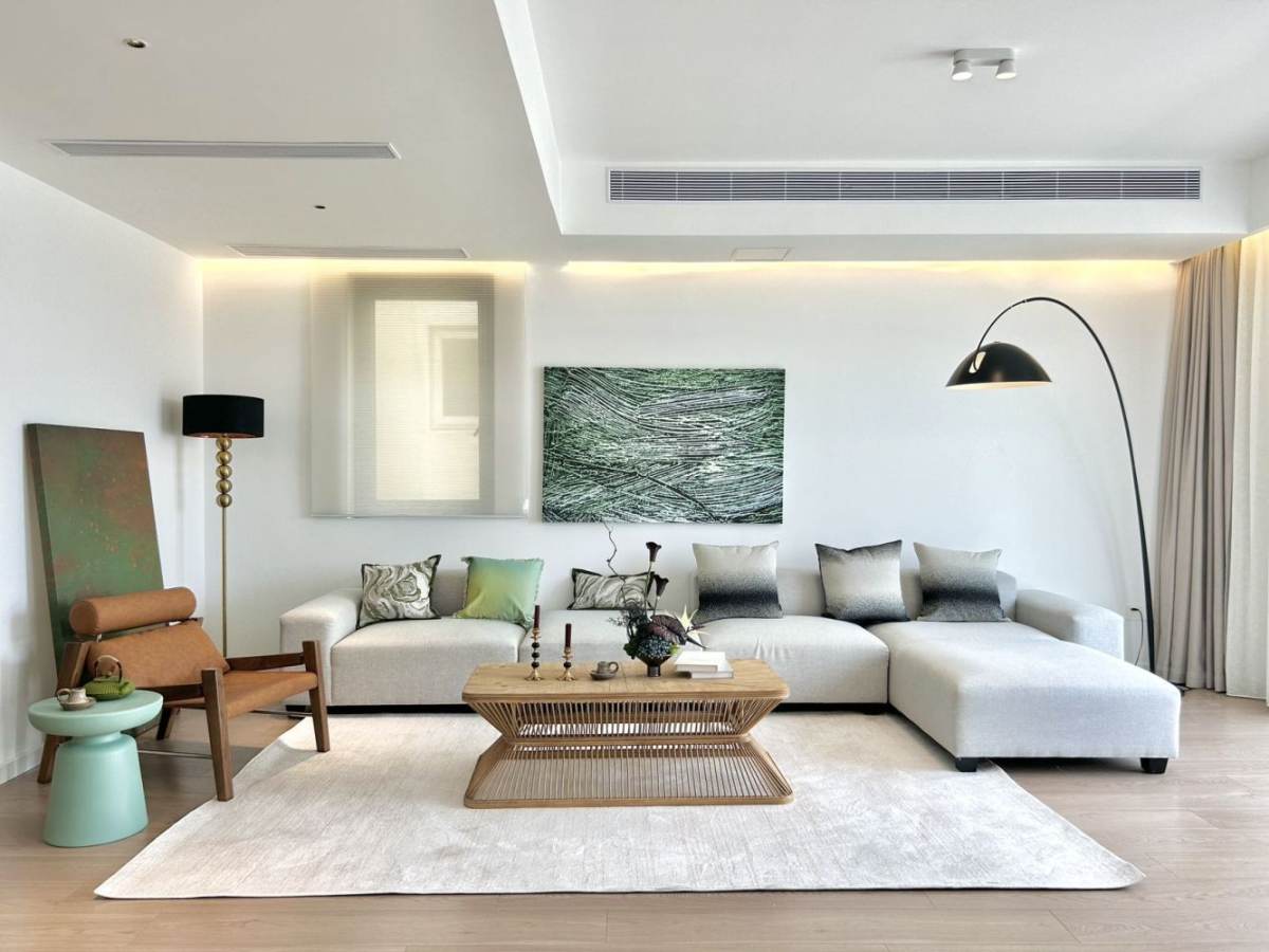 Housing image — Living Room