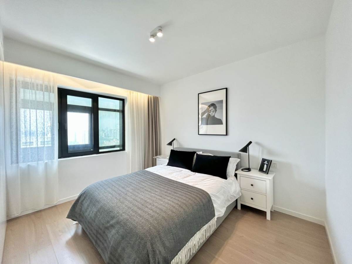 Housing image — Bedroom