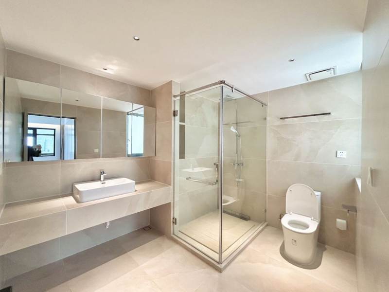 Housing image — Bathroom