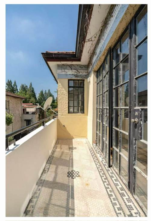 Housing image — Balcony