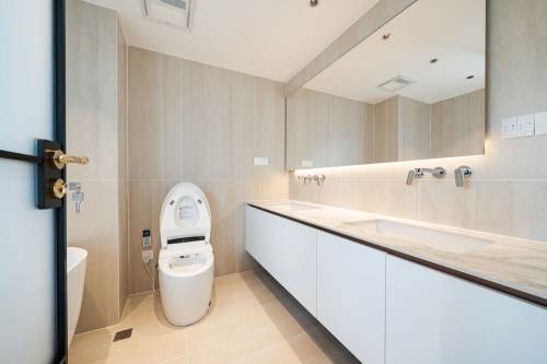 Housing image — Bathroom