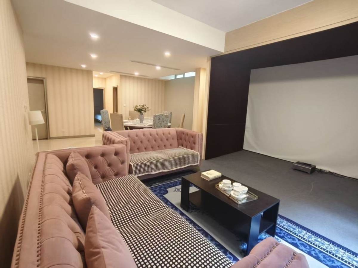 Housing image — Living Room