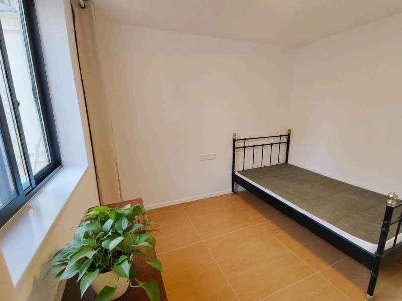 Housing image — Bedroom