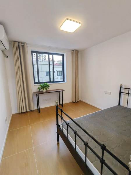 Housing image — Bedroom