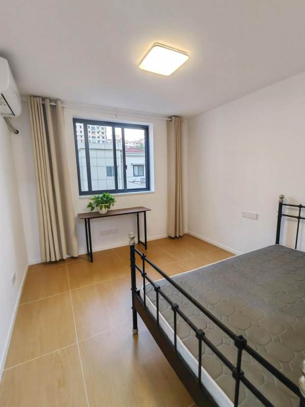 Housing image — Bedroom