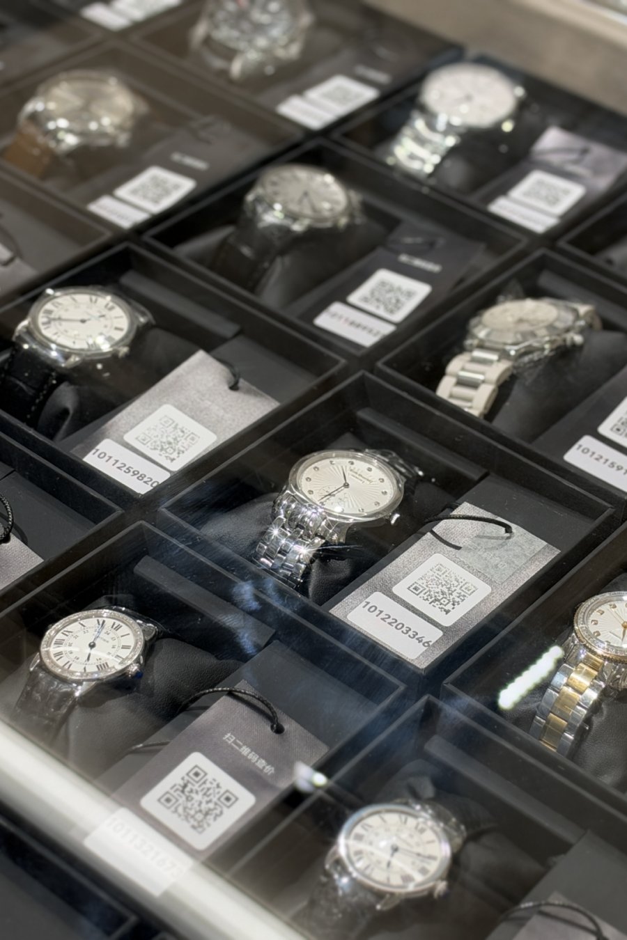 A Giant Secondhand Warehouse Just Opened in Downtown Shanghai