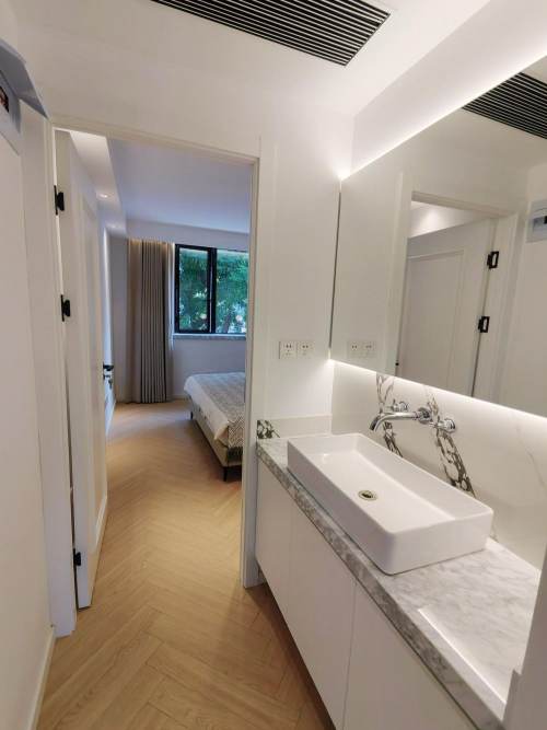 Housing image — Bathroom