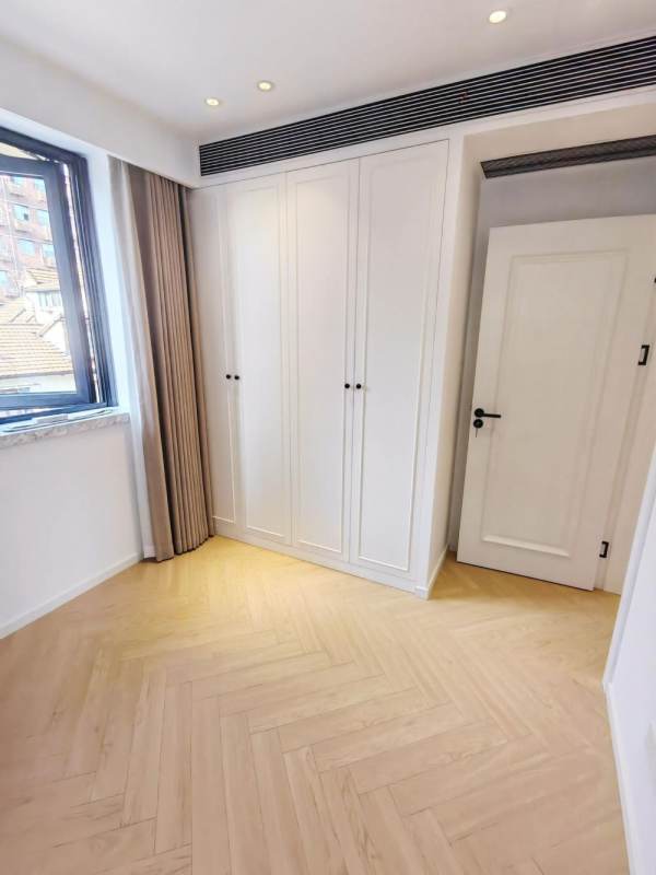 Housing image — Bedroom