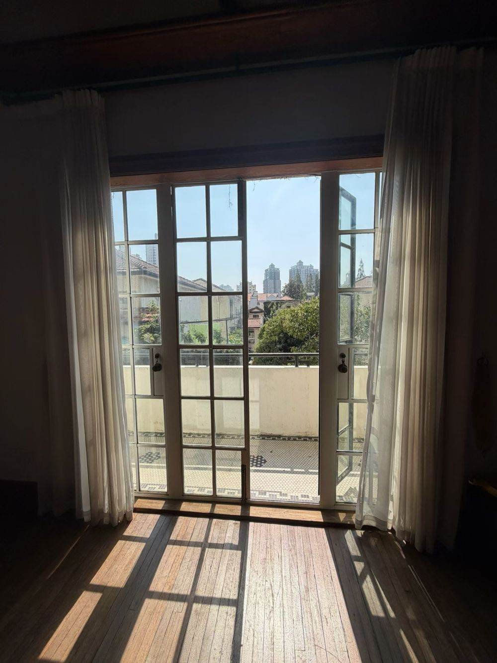 Housing image — Balcony