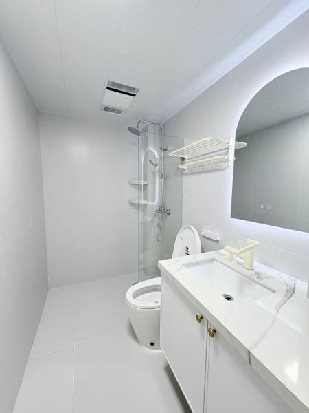 Housing image — Bathroom