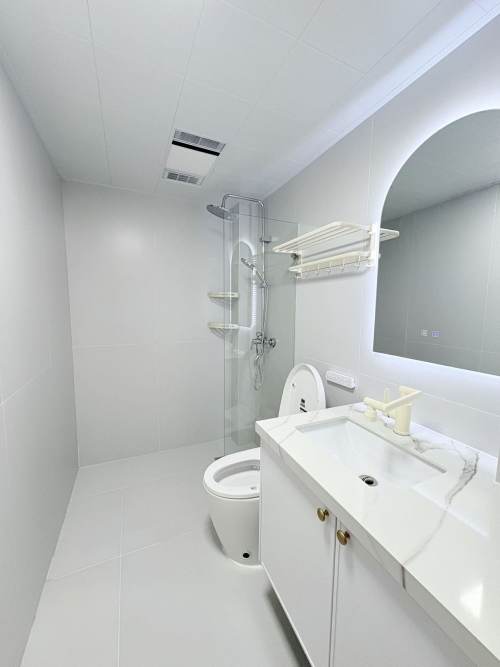 Housing image — Bathroom