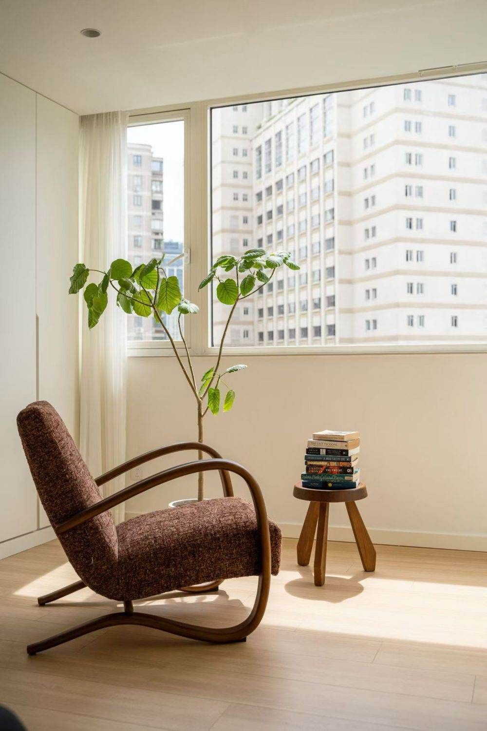 Housing image — Balcony
