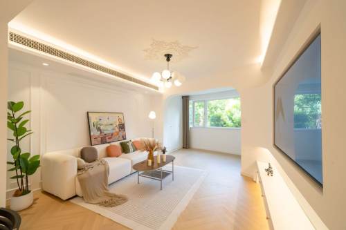 Housing image — Living Room