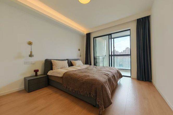 Spacious 2BR Apartment near Jiangning Rd Metro with River View (L13)