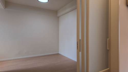 Housing image — Bedroom