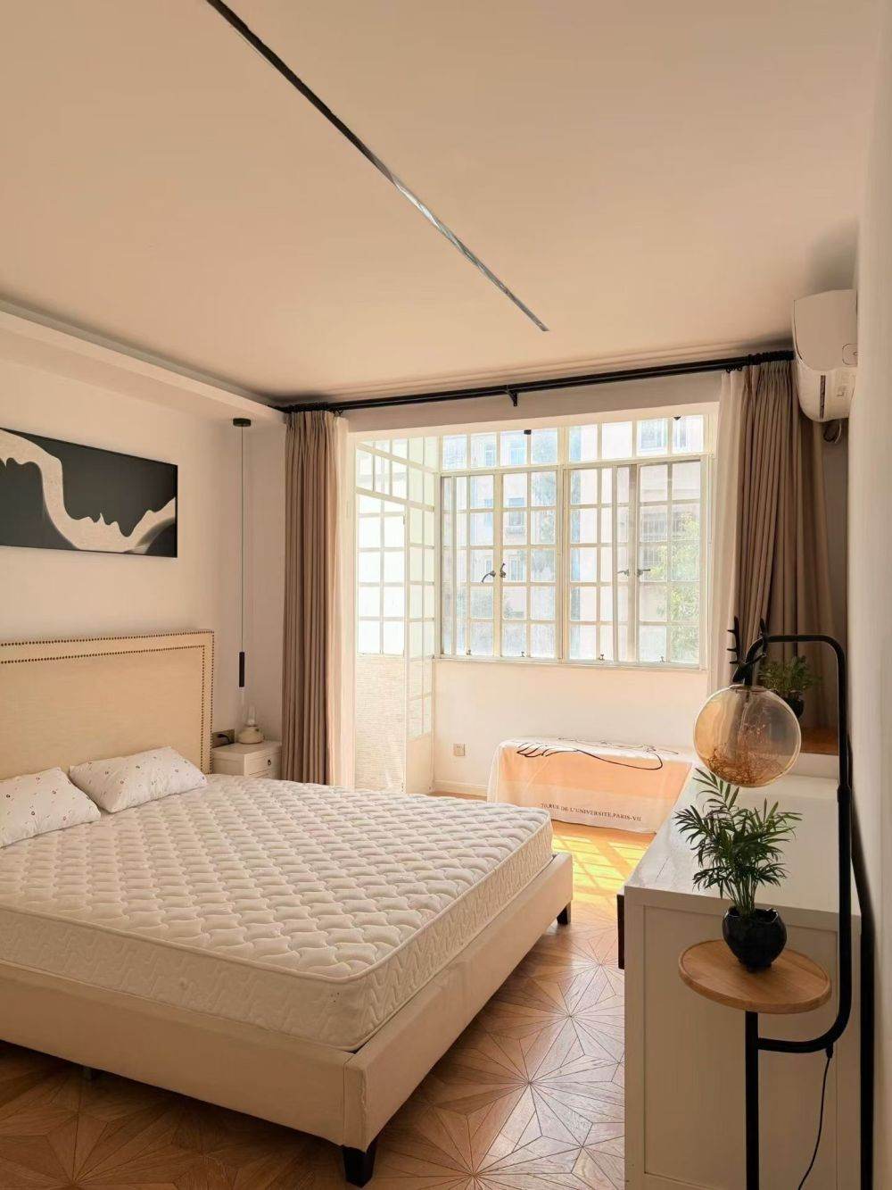 Housing image — Bedroom