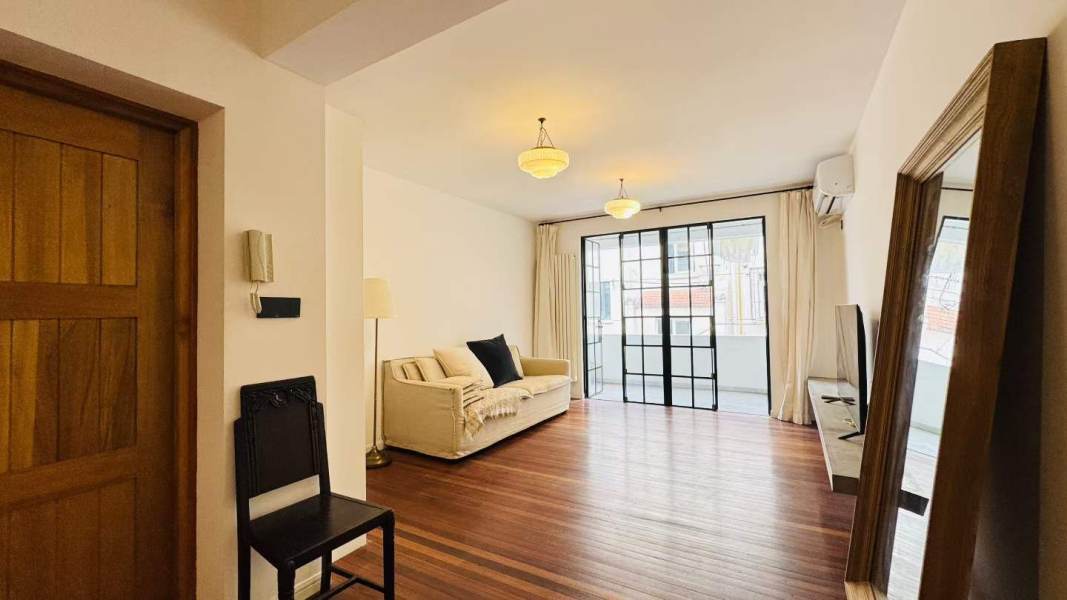 Housing image — Living Room
