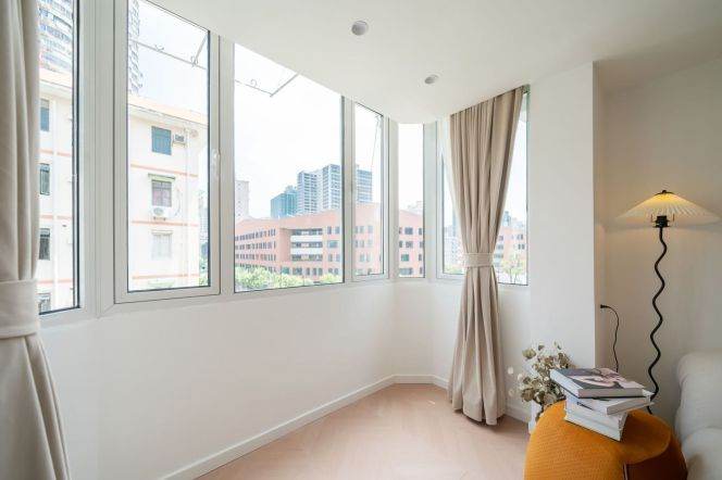 1BR Apartment in Jing'an (L13)
