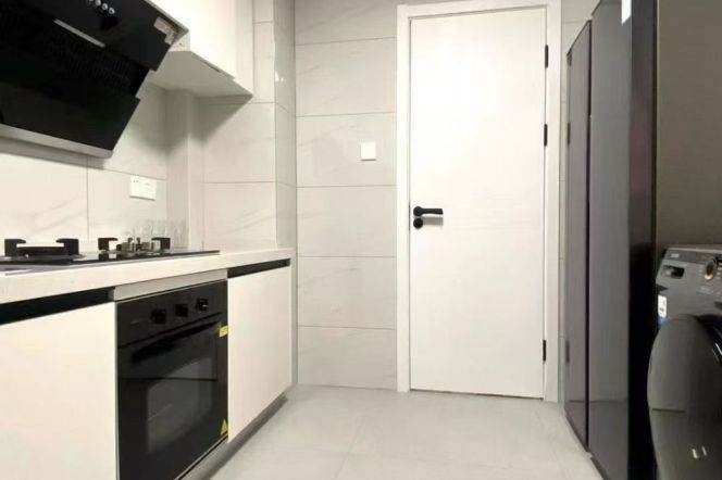 High-Floor 3BR Apartment at Sanhe Garden