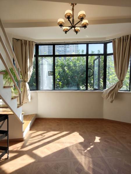 Housing image — Living Room
