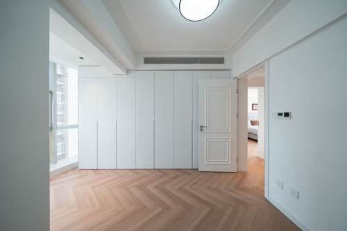 Housing image — Bedroom