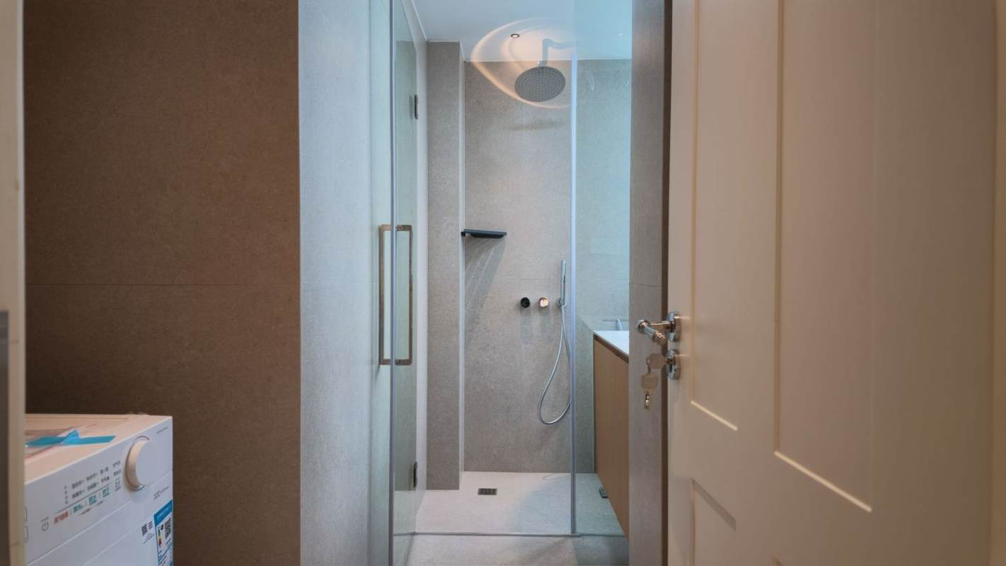 Housing image — Bathroom