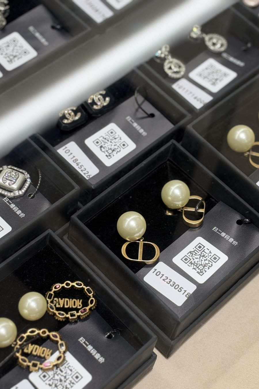 A Giant Secondhand Warehouse Just Opened in Downtown Shanghai