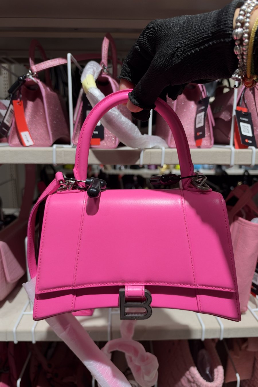 A Giant Secondhand Warehouse Just Opened in Downtown Shanghai