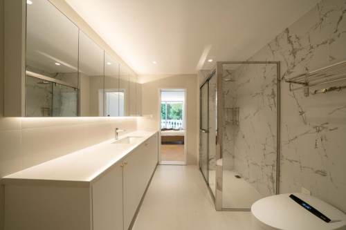Housing image — Bathroom