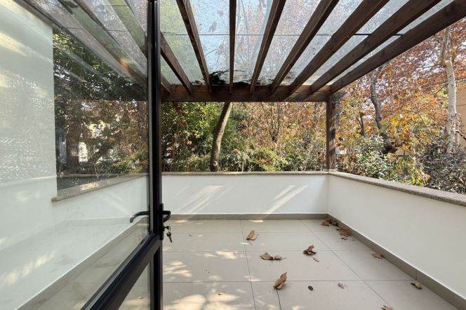3BR Lane House in Old Xuhui with Terrace
