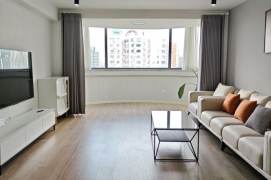 High-Floor 3BR Apartment at Sanhe Garden